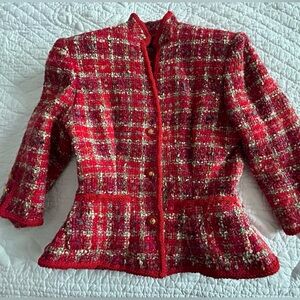 RED FITTED BOUCLE JACKET